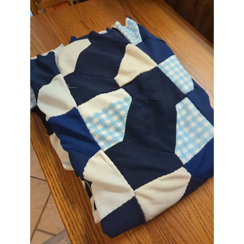 Unfinished Polyester Patchwork Quilt topper Black Blue White Gingham Project